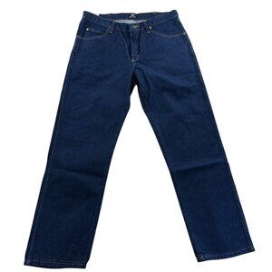 NWT Wrangler Mens 33x30 Relaxed Fit Straight Leg Blue Denim Classic Casual
